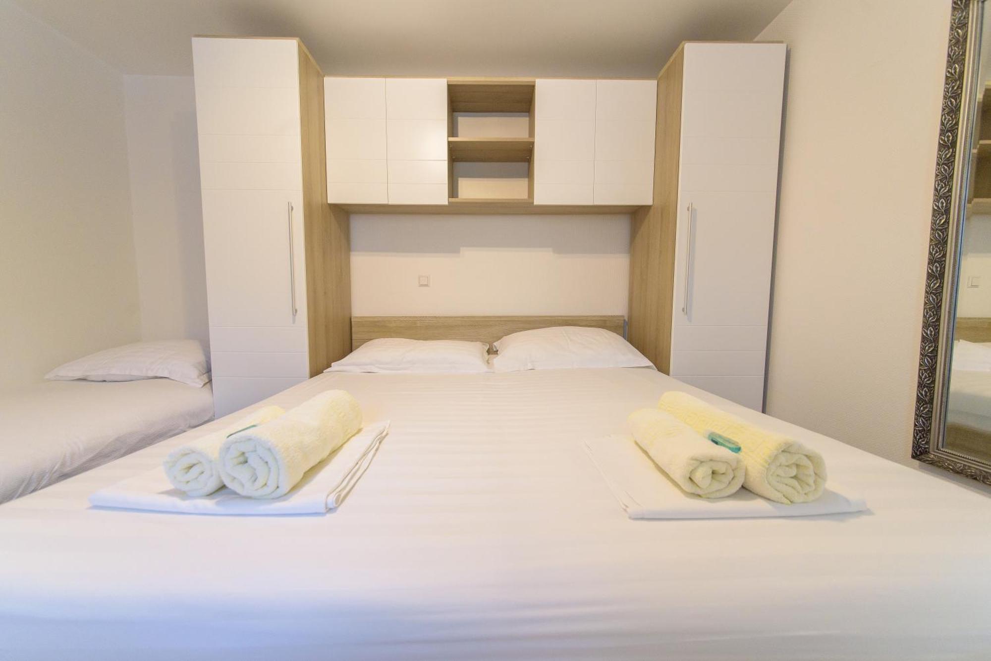 Jeli Apartments Starigrad Paklenica Chambre photo