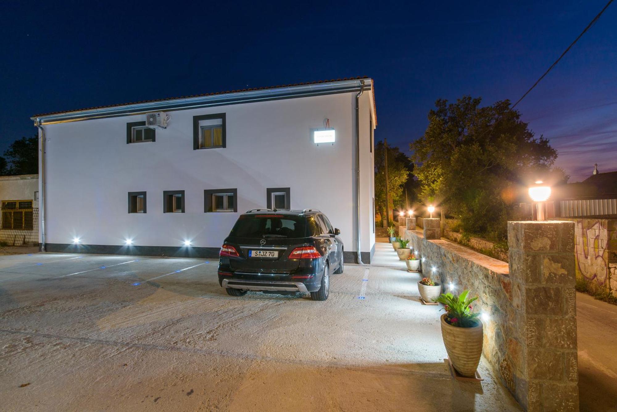 Jeli Apartments Starigrad Paklenica Chambre photo