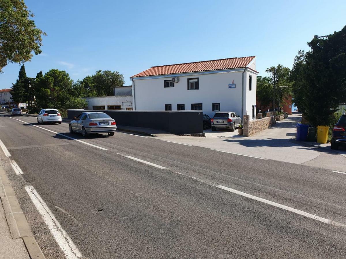 Jeli Apartments Starigrad Paklenica Extérieur photo