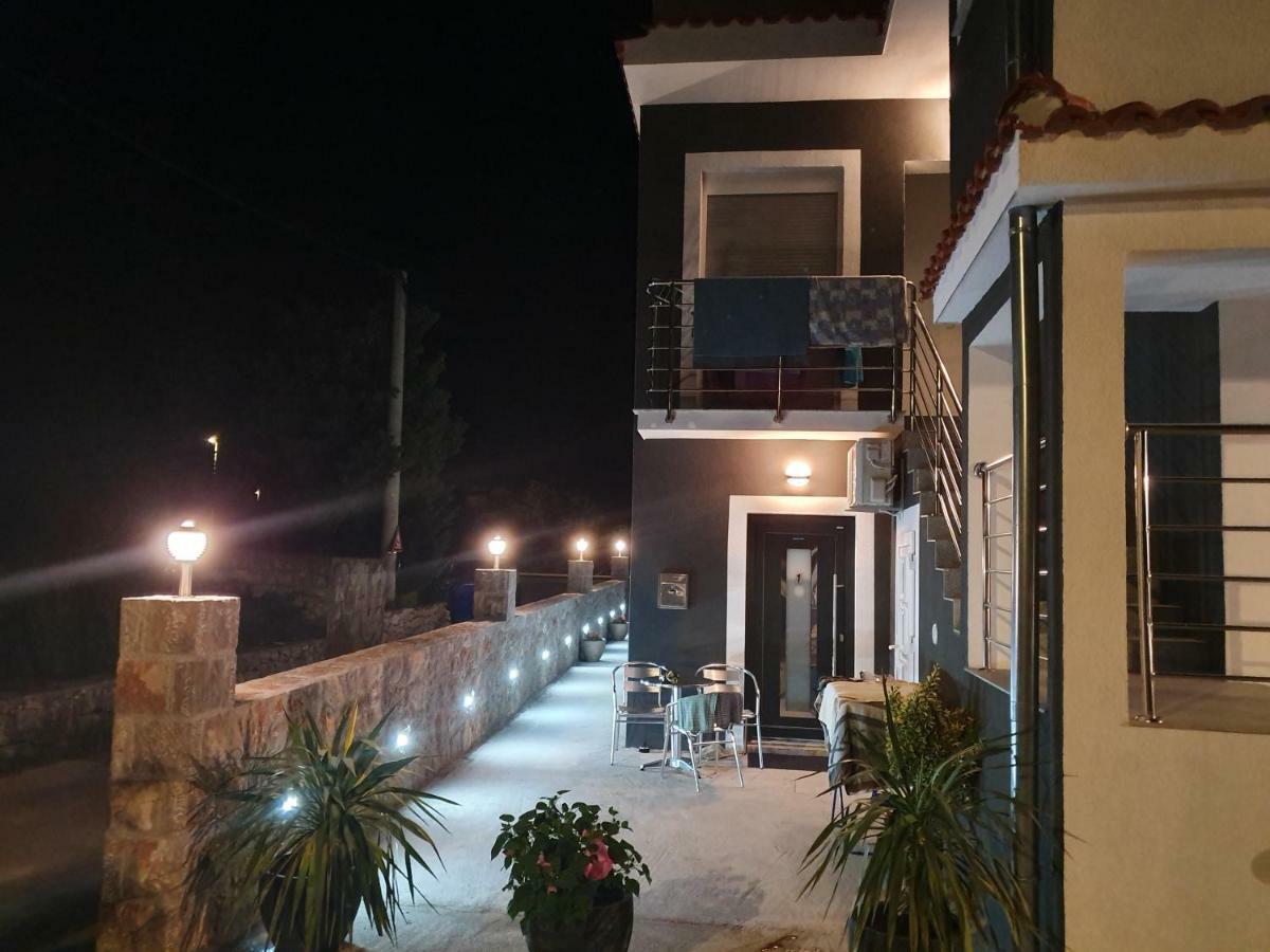 Jeli Apartments Starigrad Paklenica Extérieur photo